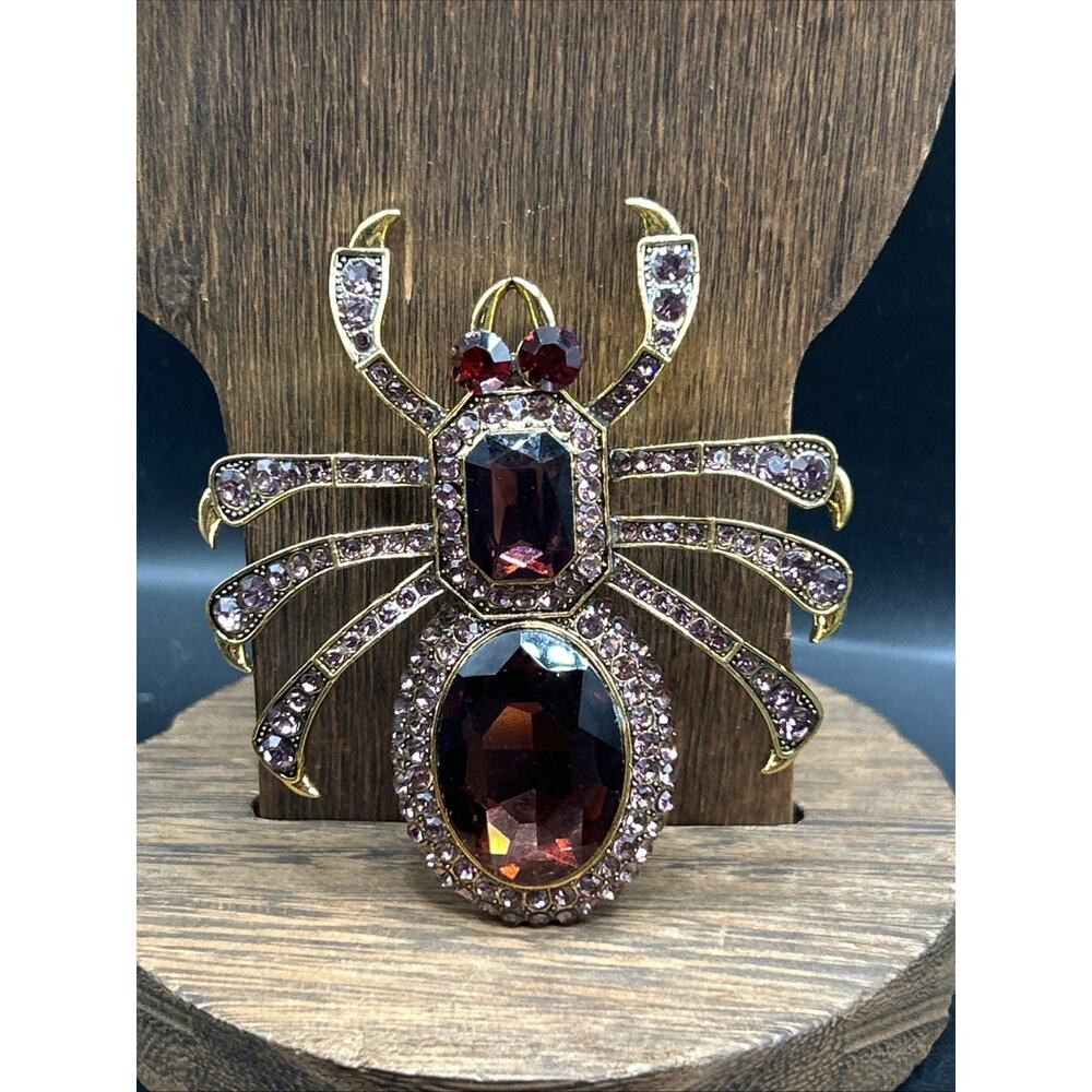 Egyptian Revival Spider Pin Brooch Gold tone 2 3/4” Pink/purple Modern Repro - Picture 2 of 5